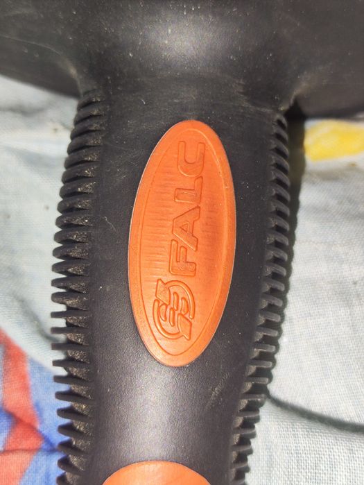 Зубило по бетону спрямоване з руків'я F-35-585м Falc