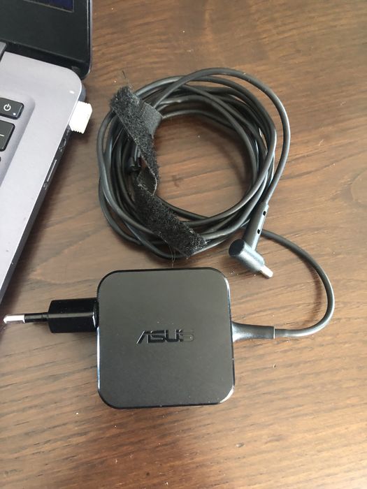 Pc Asus. LAPTOP - DVP7R551