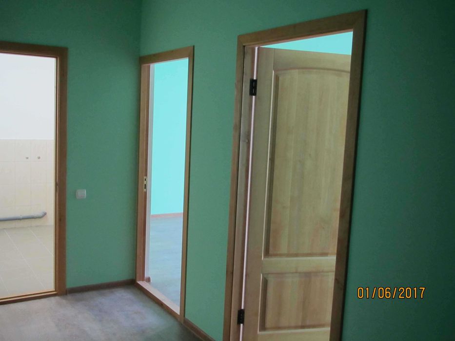 Центр офісна будівля 300 кв.м. гарний стан фасад ціна 650 у.е./кв.м.