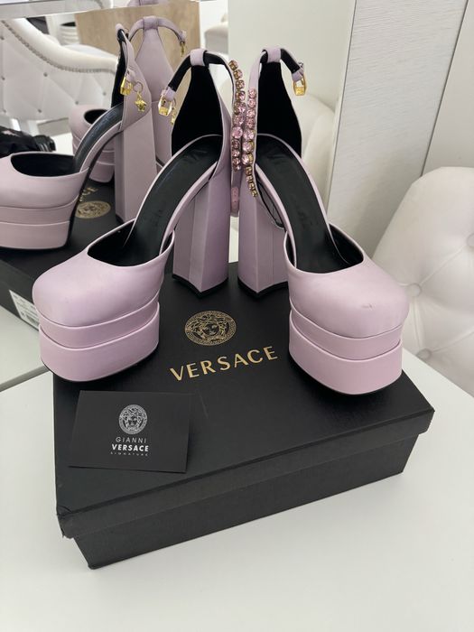 Босоножки versace