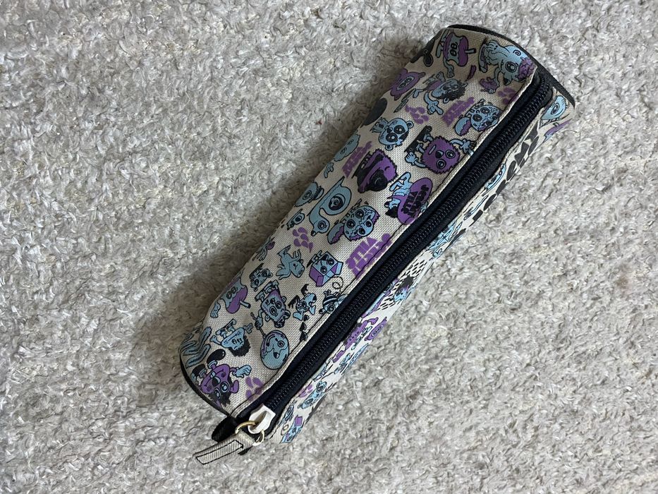 Estojo escolar como novo