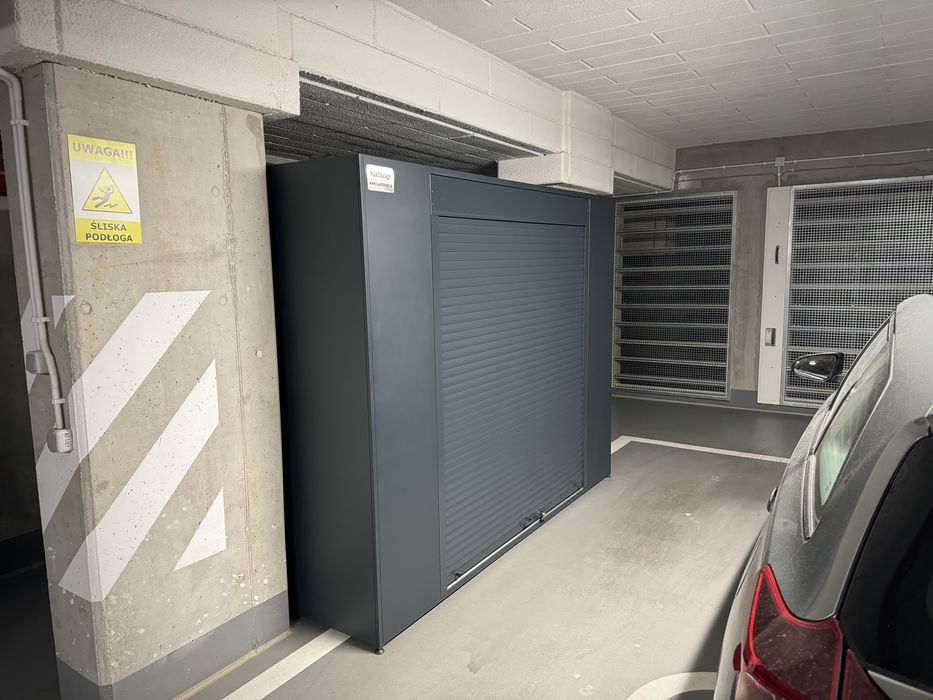 Szafa garażowa box boks garażowy z roletą na wymiar