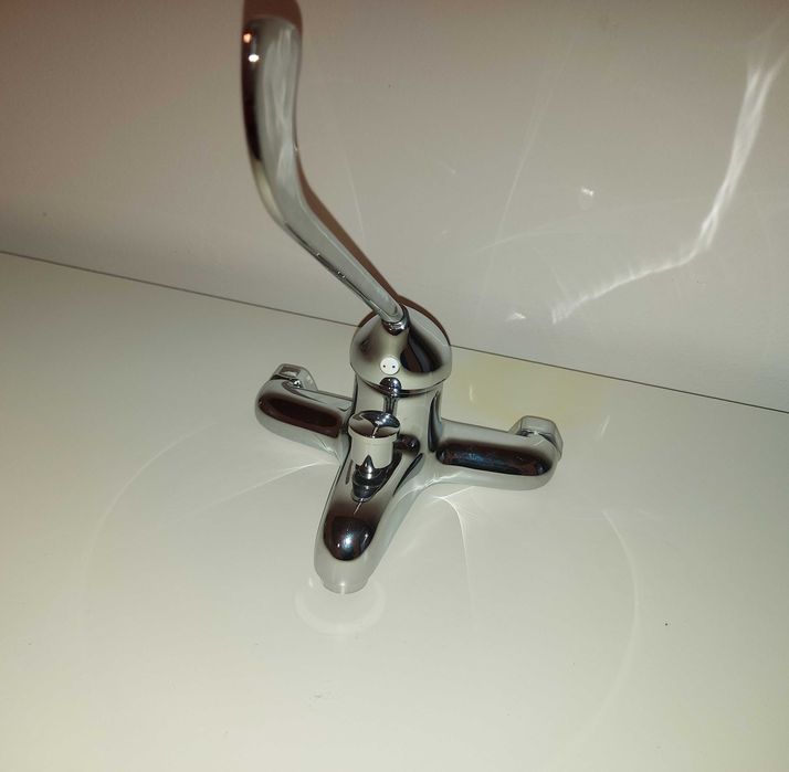 Torneiras misturadoras de banheira