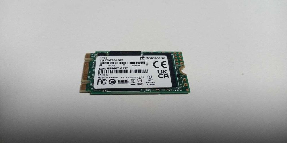 M.2 NVME/M2-SATA/SSD 2,5"SATA/HDD/256/480/500/512GB.