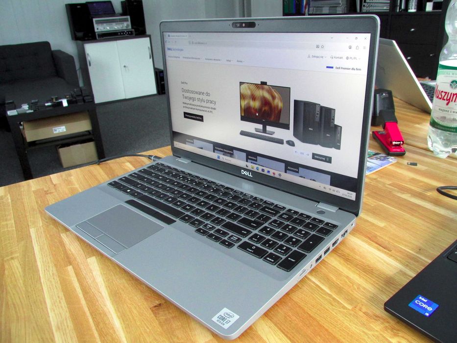 Dell Latitude 5510 15" i7 16GB 512GB SSD laptop notebook (12)