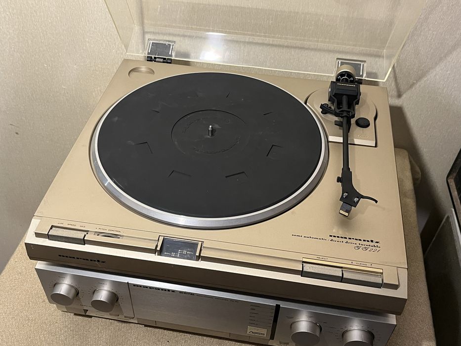Качественный проигрыватель винила+усилитель MARANTZ TT-221 DIRECT DRIVE
