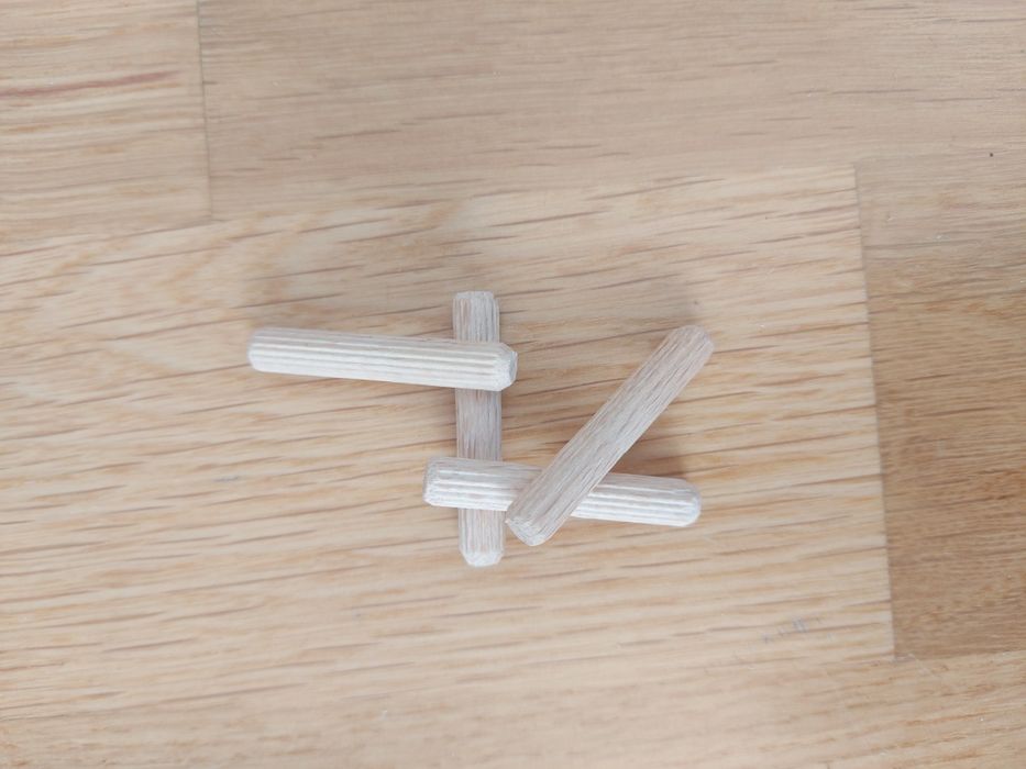 Dla zdecydowanych.Kołki drewniane meblowe 6x35mm.