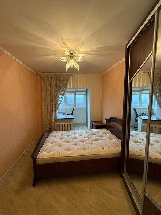 4 станция Большого Фонтана, 4-х комнатная свободная квартира.