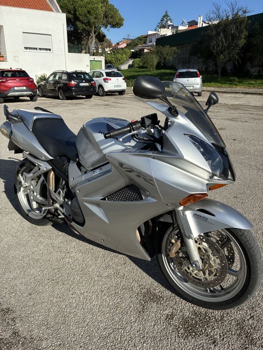 Honda VFR 800 VTEC