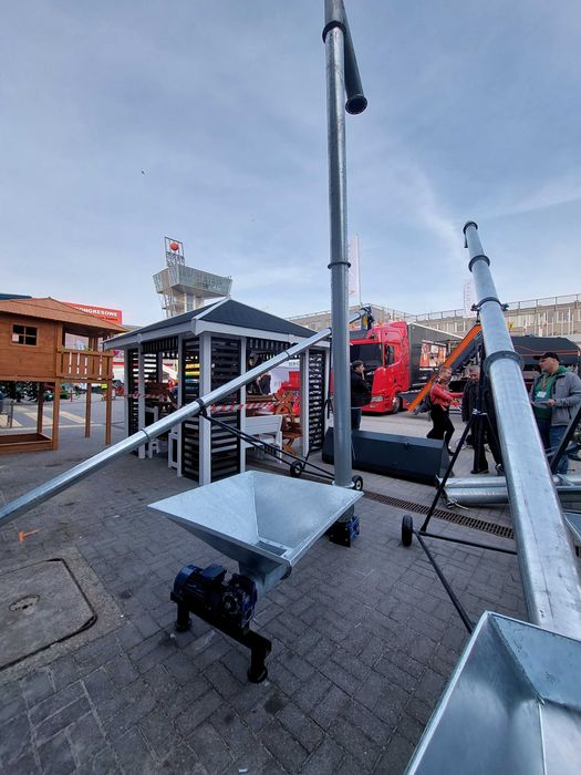 Żmijka pionowa/ podajnik zbożowy do silosu