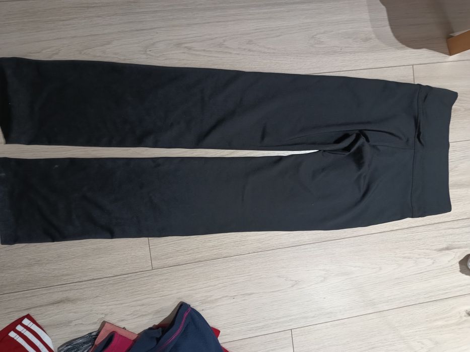 Spodnie sportowe HM czarne xs