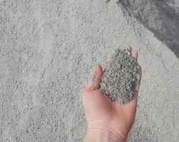 Продаж гранітного щебеню та відсіву.