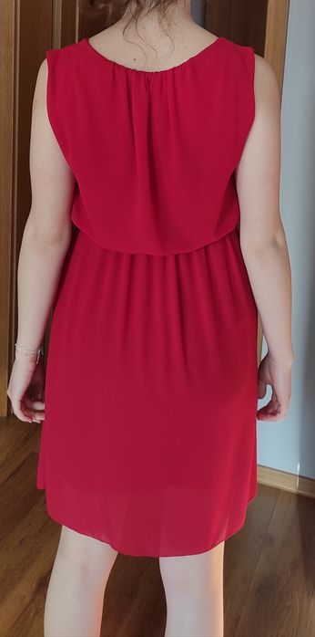 Czerwona sukienka