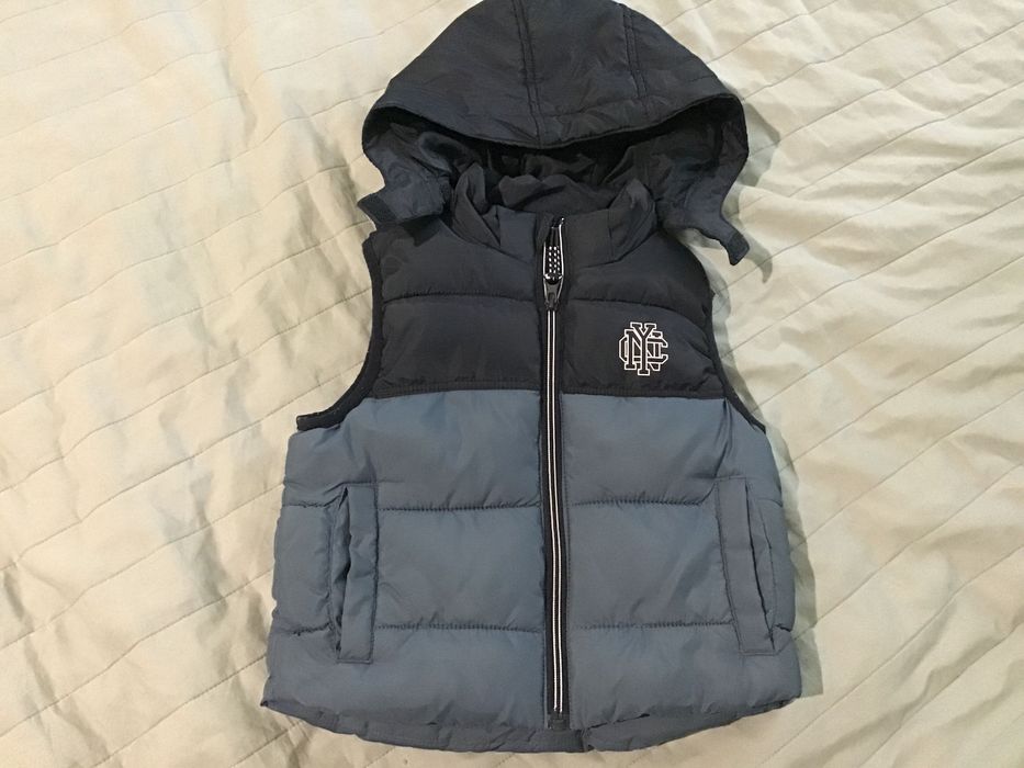Продам жилетку для хлопчика Н&М