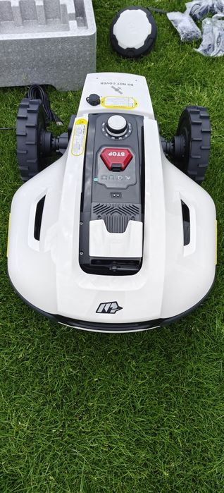 NOWY Robot koszący MAMMOTION YUKA 3000  GWARANCJA 3 LATA  Okazja sierpień