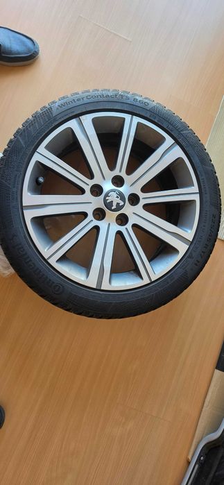 Pneus continental e jantes 225/45 R17 H
