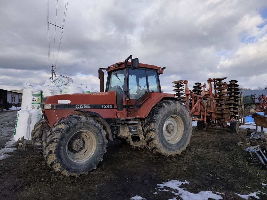 Трактор Кейс 7240
