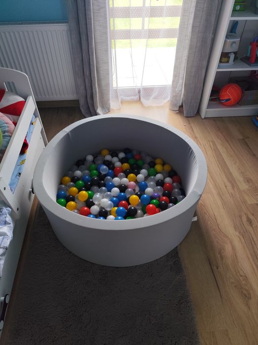 Basen z kulkami miękki
