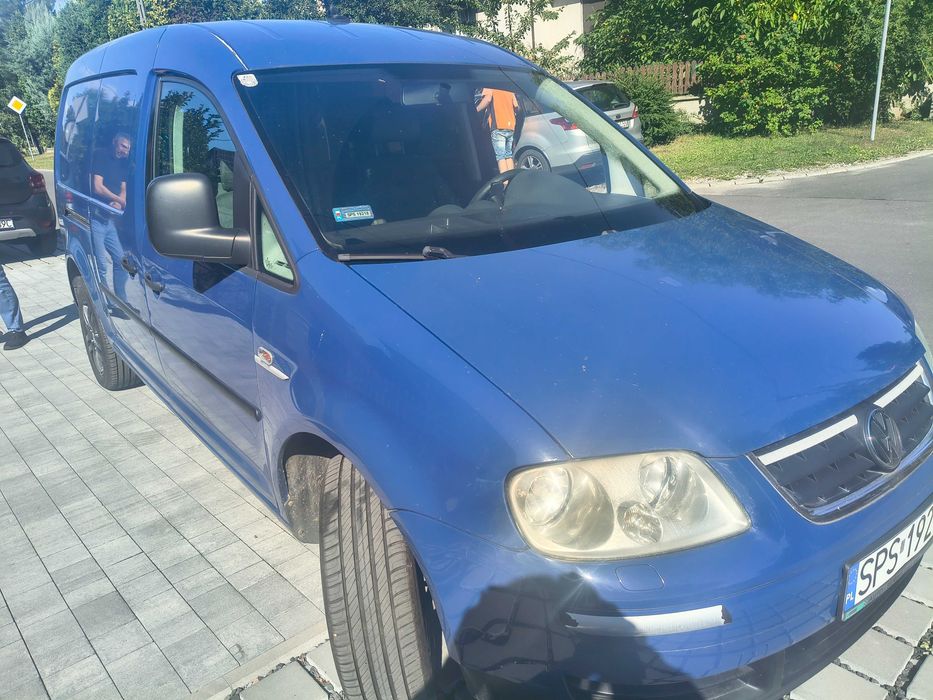 Volkswagen Caddy 1,9tdi klima poszanowany MAXI rok 2010