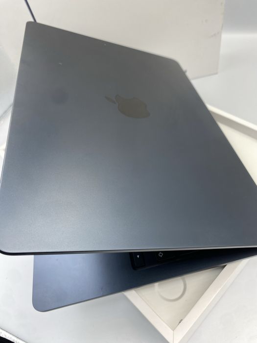 Аpple MacBook Air 13 M3 8/256 Midnight  2024