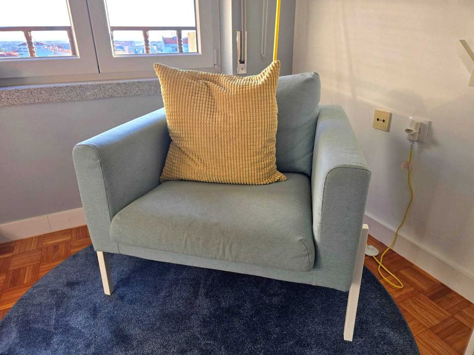 Poltrona/ sofá - excelente oportunidade