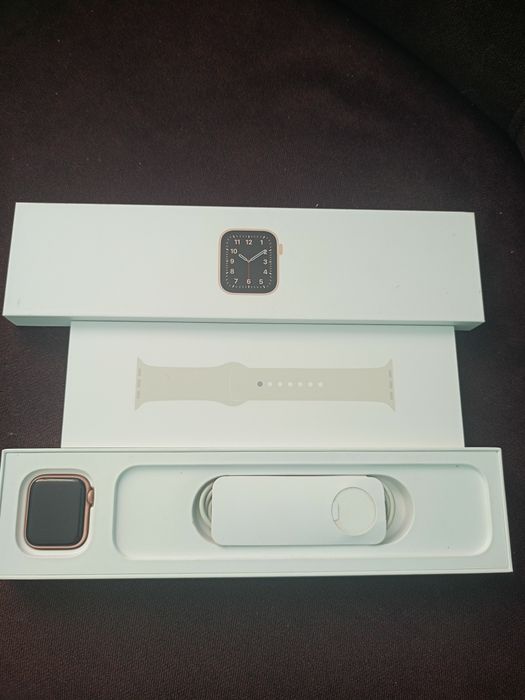 Apple watch SE 40mm Pink Sand