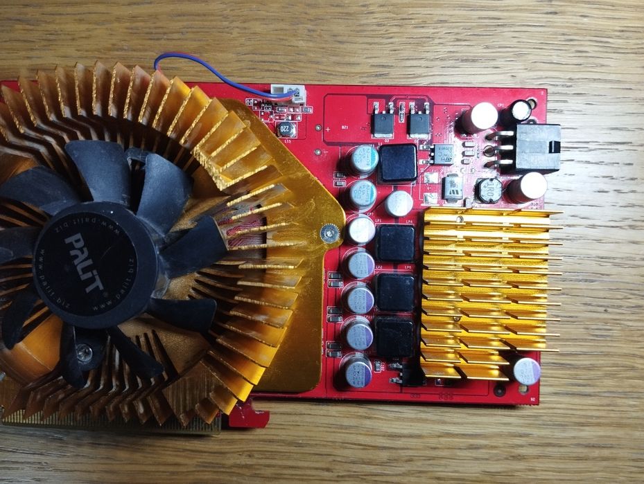 Відеокарта NVIDIA GeForce 9800 GT
Ім'я	GeForce 9800 GT