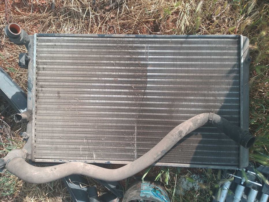 логан после дтп уневерсал 1.6 бенз по запчастям