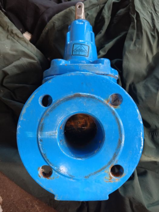 Zasuwa do wody Hawle oraz zawór antyskażeniowy Danfos Socla