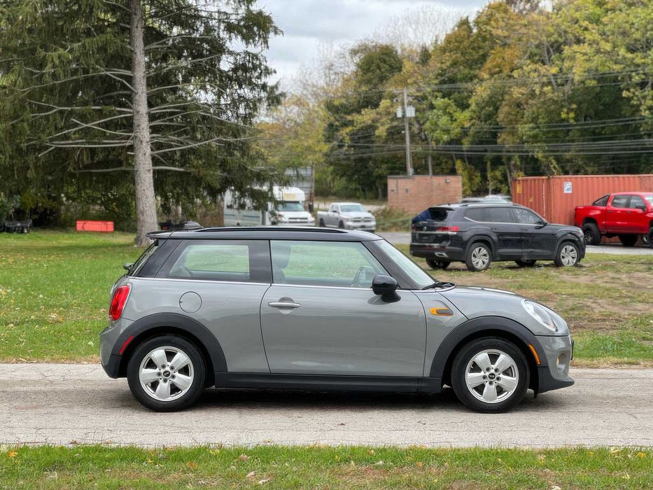 MINI Cooper 2-Door      2015