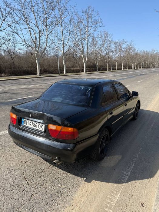 Продам Mitsubishi Carisma 1997