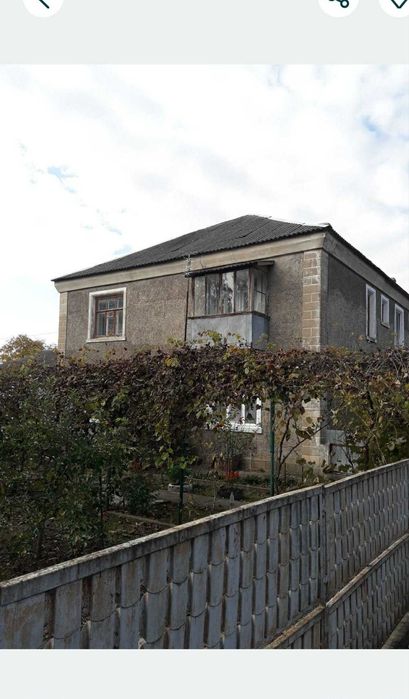 Продається 3 - кімнатна квартира с. Сахкамінь.