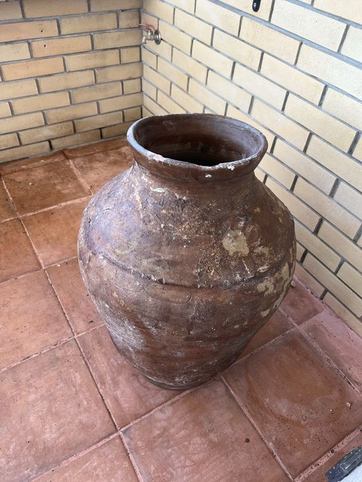 Pote Vaso olaria alentejana grande muito antigo em bom estado, possibidade de entrega