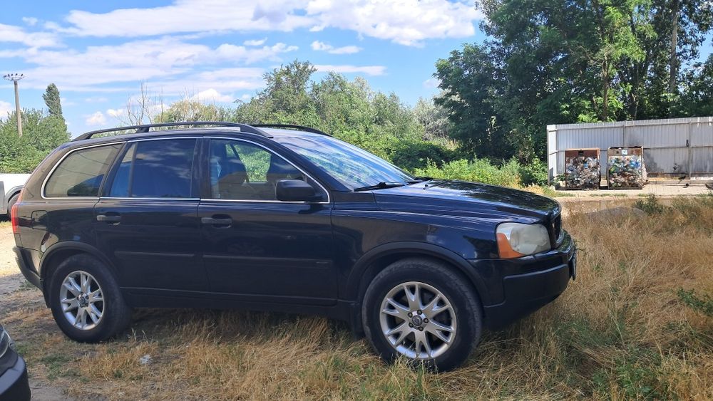 Продам Volvo XC 90 (2002 г)