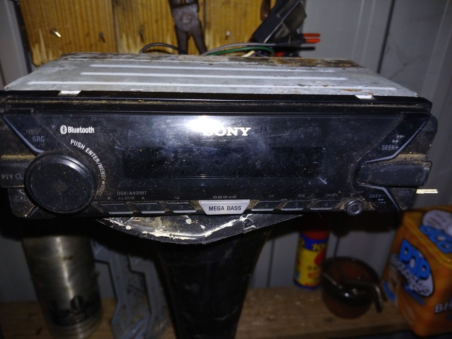 Radio sony em bom estado