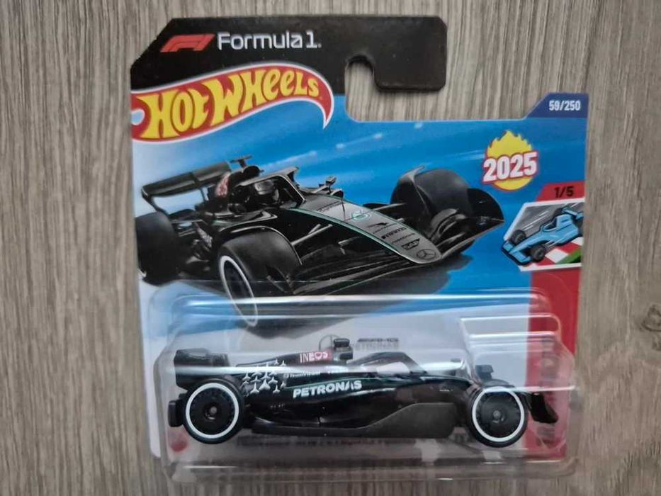 Hot Wheels Mercedes-AMG Petronas F1 Team – 2025