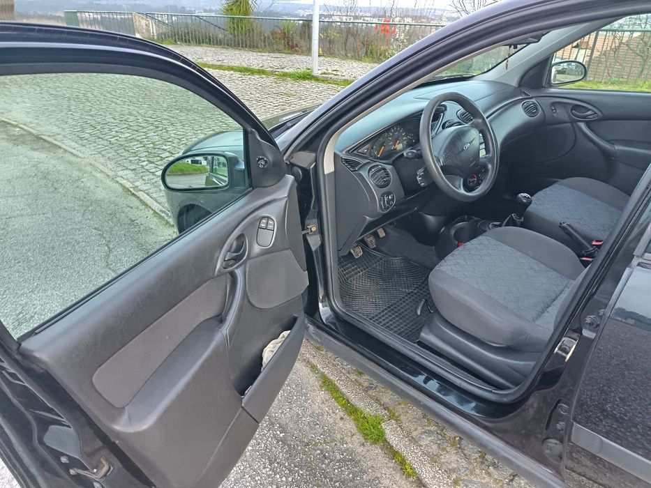 Ford focus 1.4 Gasolina com AC