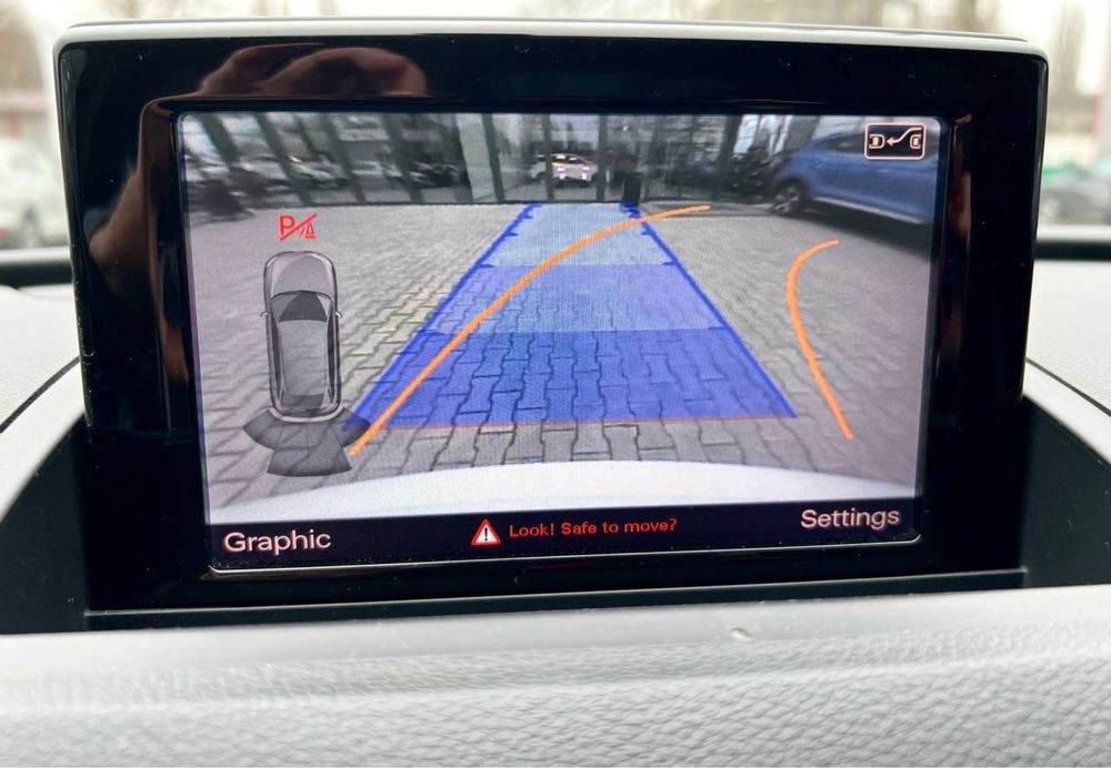 Audi Q3 2.0 tfsi белая 2015