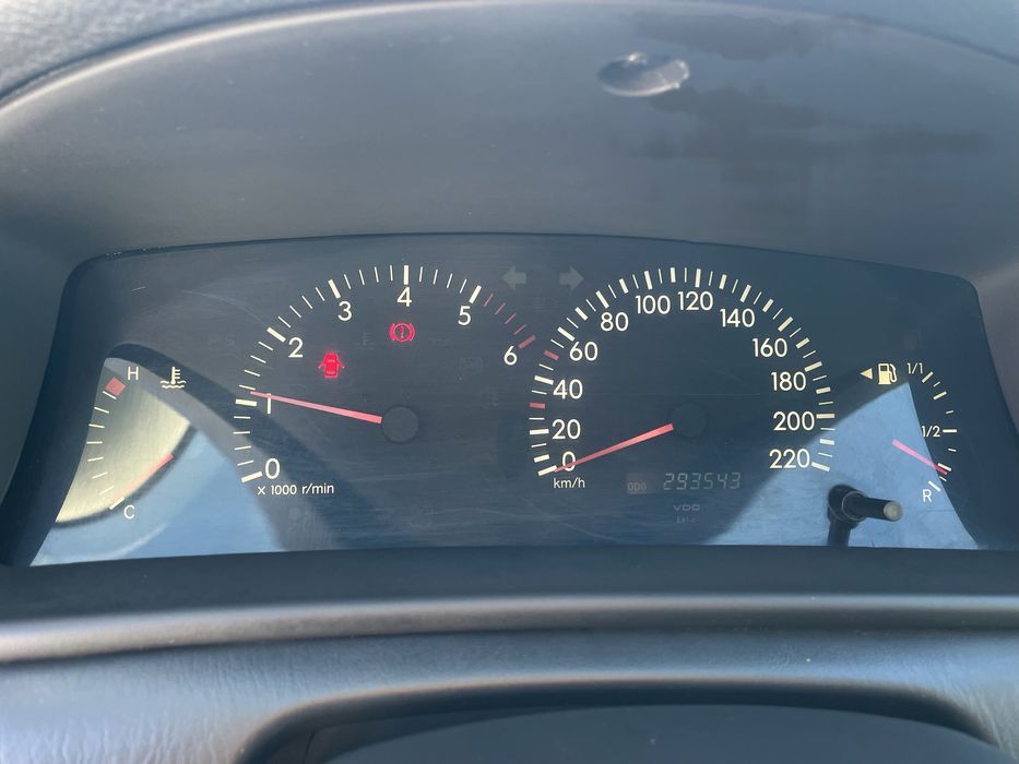 Продам тойота  корола 2.0 дизел 4д4 мкпп