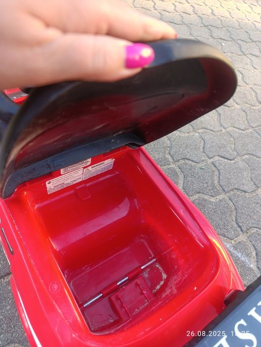 Autko jeździk dla dziecka