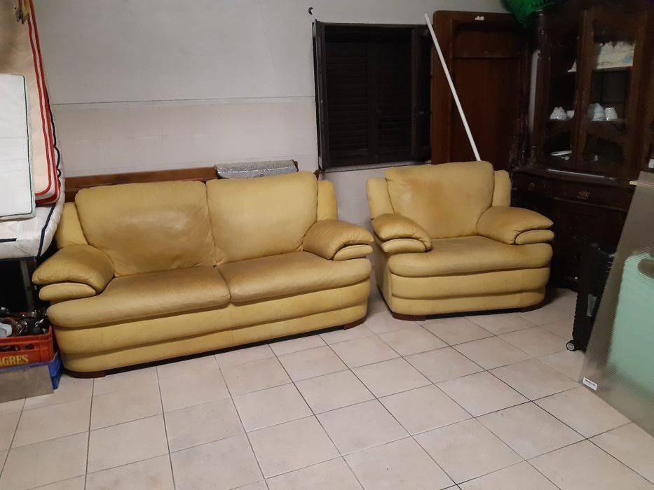 Sofás  em Pele!!