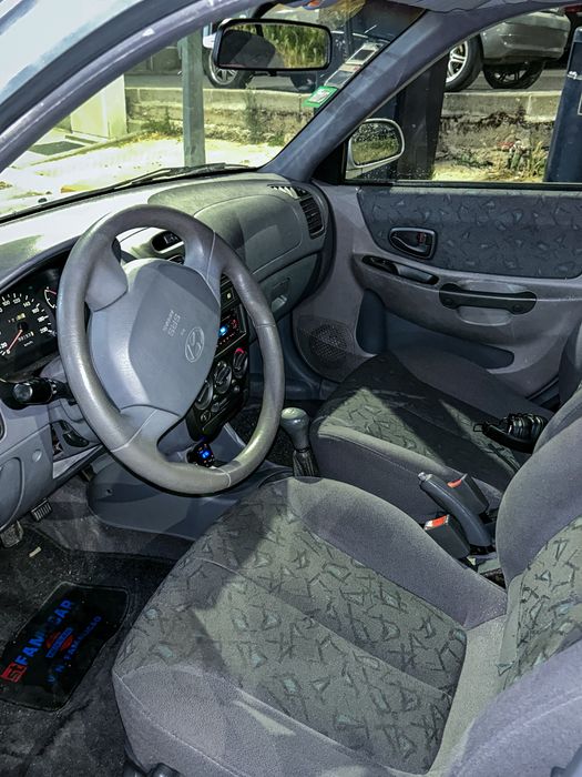 Hyundai Accent — fotografia 5