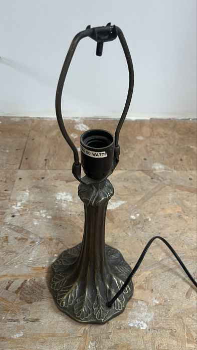 Lampa witrażowa stołowa