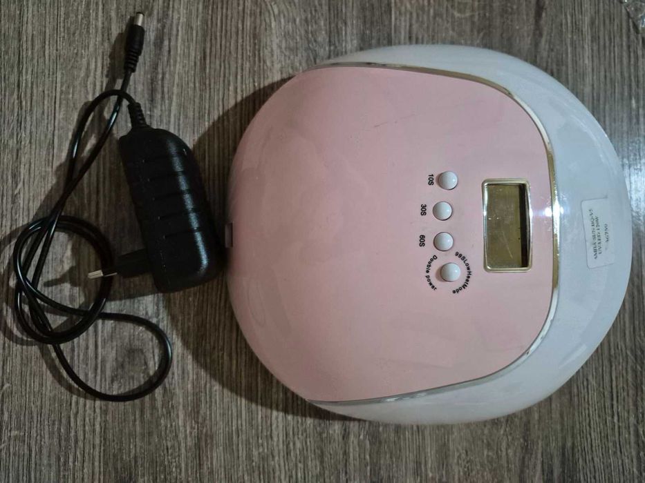 Лампа для манікюра