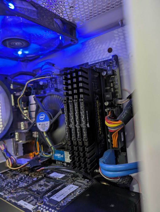 PC Gaming i7 16GB RAM 256MB SSD + 1.6TB HDD GTX 760