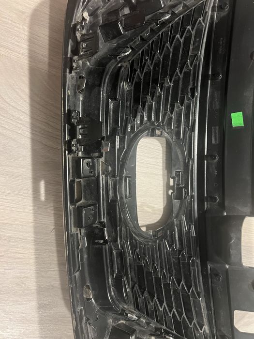 Продам решітку радіатора Nissan Qashqai 2020 року