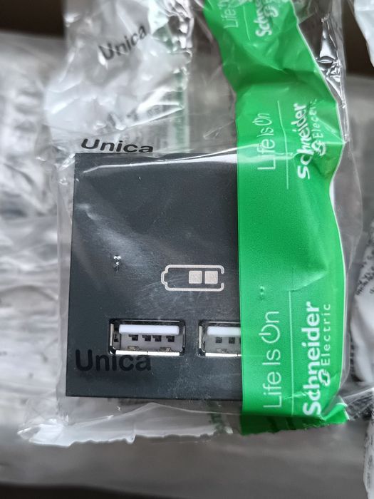 Розетка USB Schneider Electric NU341854 Unica New, антрацит, пластик