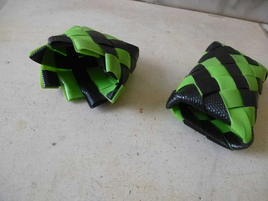 Caixas de madeira e outras, antigas