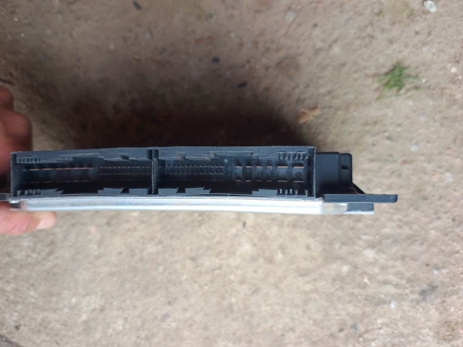 MODUŁ STEROWNIK SWIATEL BMW  E90 E91 E92 E93 E87 E81 E82 E88 FRM2 9175650