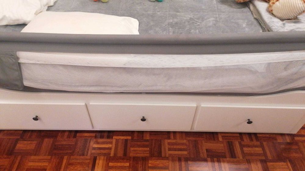 Cama HEMNES do ikea